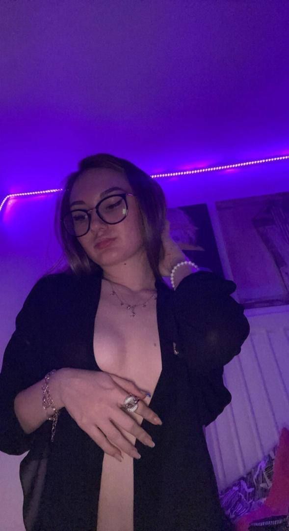 I Am Available - Image 3